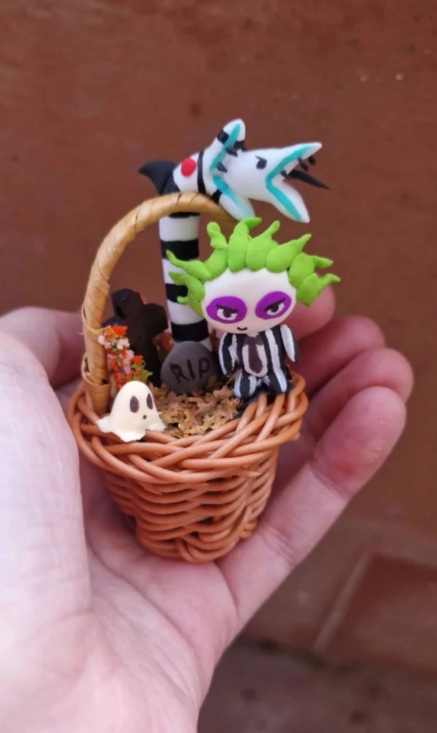 Beetlejuice Cesta Miniatura